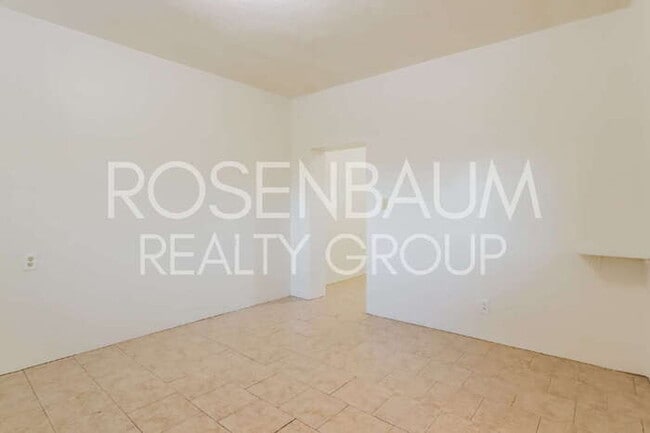 Photo - Cozy studio apartment in the heart of Tucson! Unit 2454