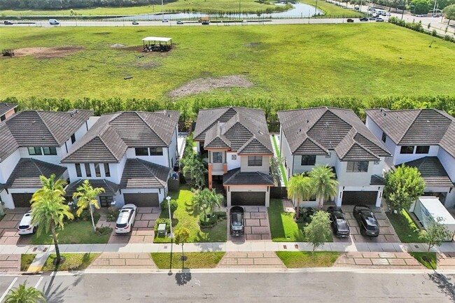 Photo - 15501 NW 88th Ave