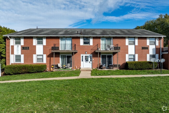 Front elevation of 8 unit building