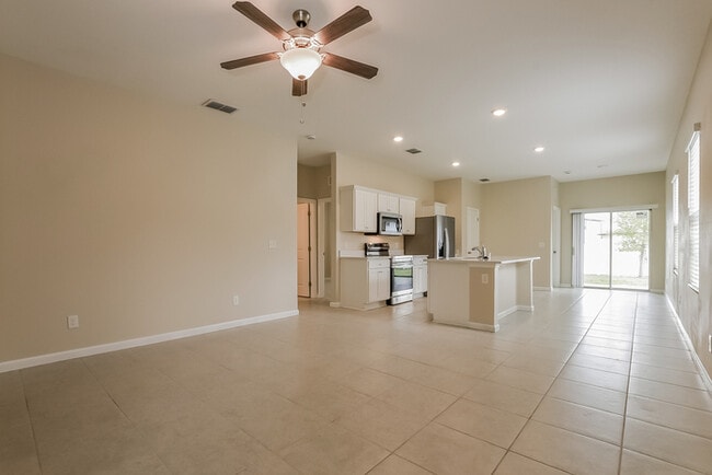 Photo - 2704 Island Walk Dr
