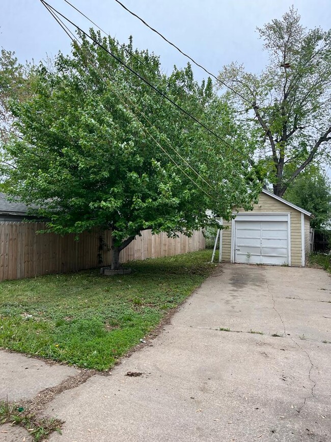 Photo - 2202 7th Ave