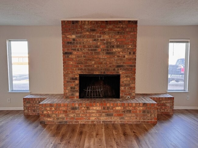 Photo - 4200 University Ave