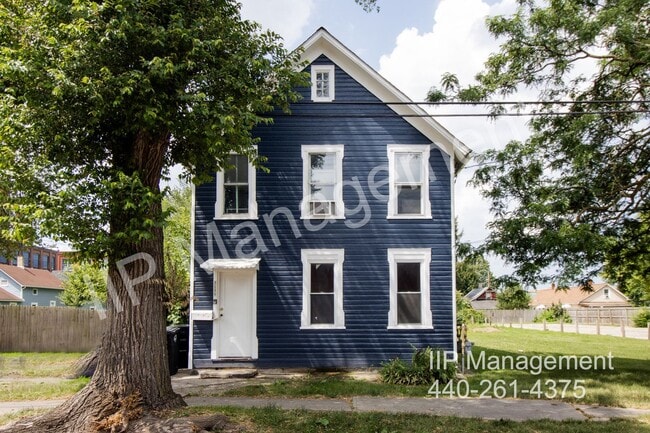 Building Photo - 3130 W 33rd St Unit 2 Rental