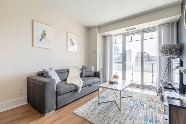 Building Photo - 8 John St Unit SI ID1462207P