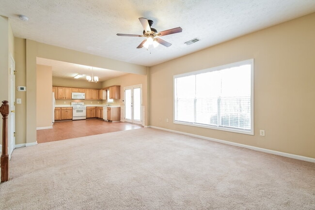 Photo - 426 Baldwin Ct