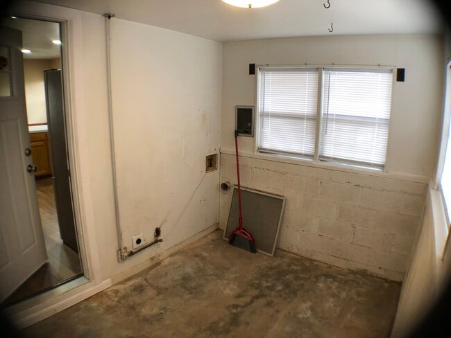 Photo - 2800 N Emerson St