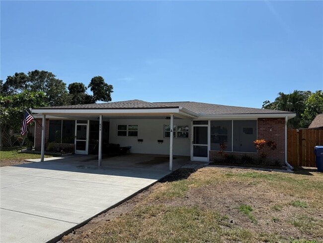 Building Photo - 674 Heritage Ln