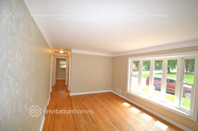 Photo - 2110 2nd St S