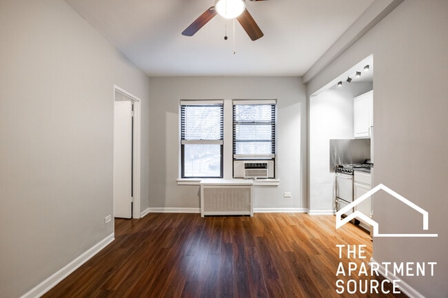 Building Photo - 1140 N La Salle Dr Unit 407