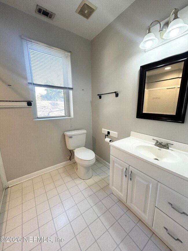 Photo - 2782 Forbes St