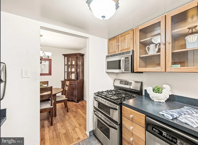 Photo - 31 Old Forge Xing