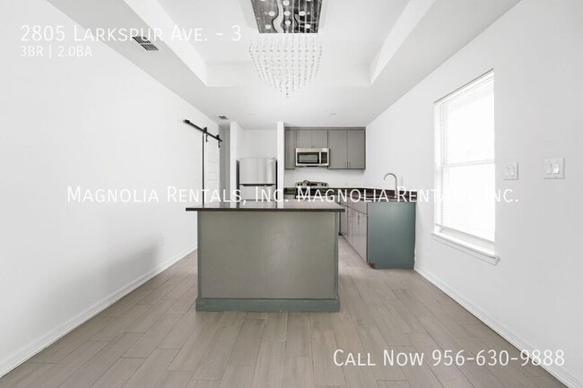 Photo - 2805 Larkspur Ave Unit 3