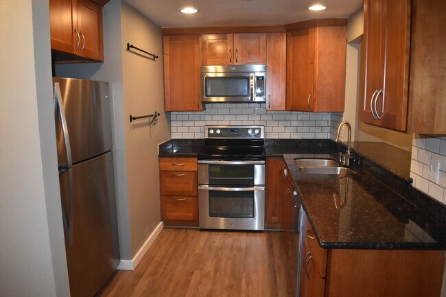 Photo - 5201 22nd Ave NE Unidad 104