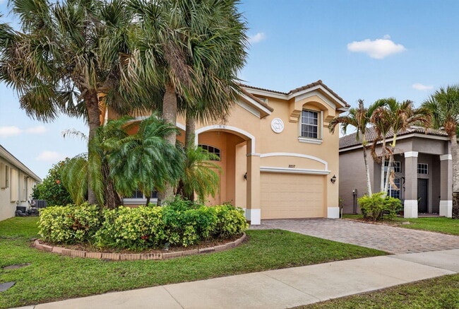 Photo - 2237 Newport Isles Blvd