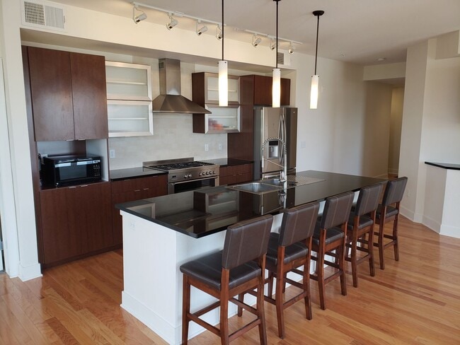 Photo - Beautiful 2-bed, 2-bath condo in Jefferson Park Unit 401