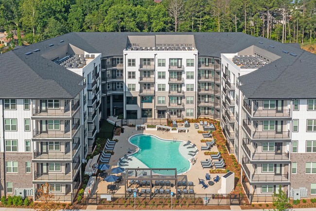 Conclave at Sugar Hill Apartments and Town... - Conclave at Sugar Hill Apartments and Town...