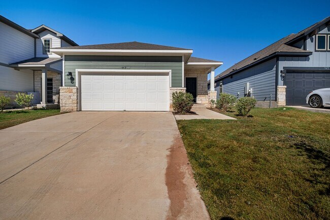 Joyful 4 Bedroom, 2 Bath, 1-Story Home in ... - Joyful 4 Bedroom, 2 Bath, 1-Story Home in ...