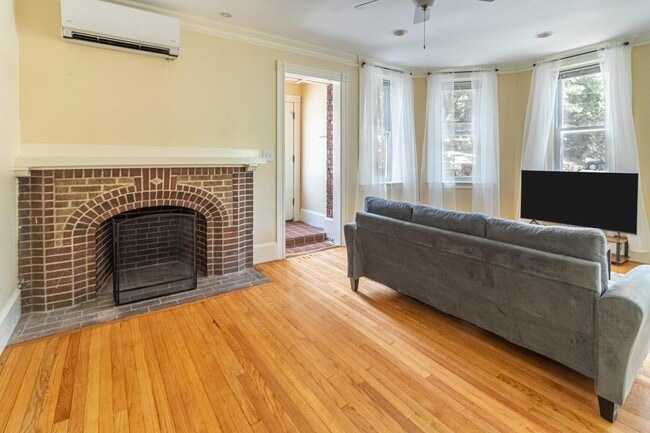 Photo - 129 Chiswick Rd Unit Provate Room 6A