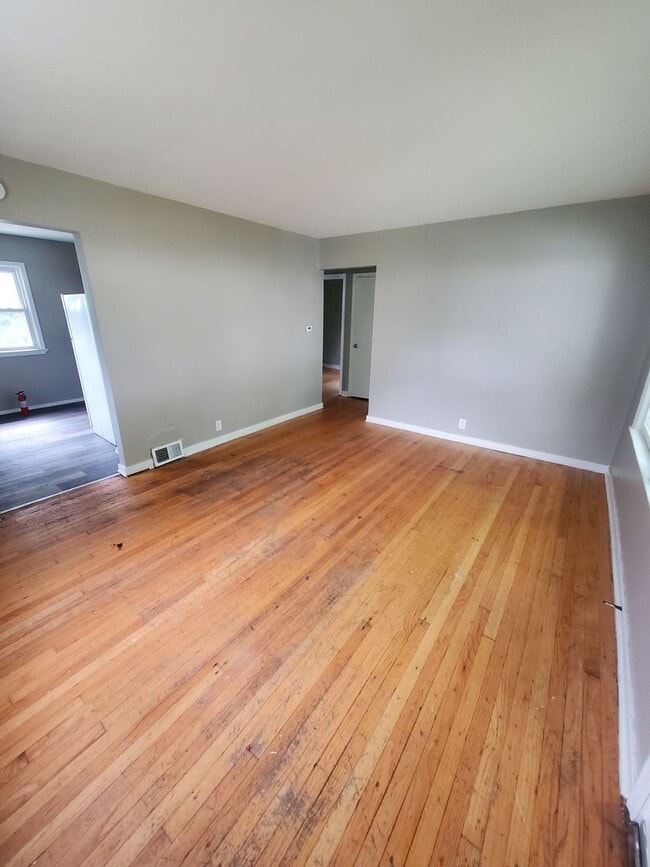 Building Photo - 5688 N 56th St Rental