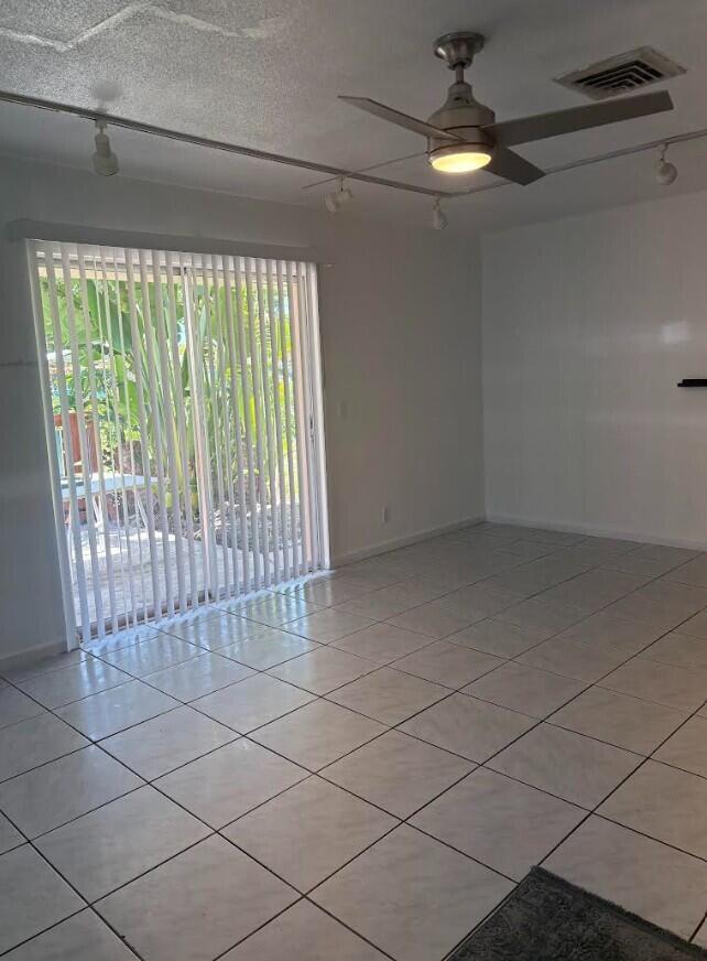 Photo - 2801 Albatross Rd