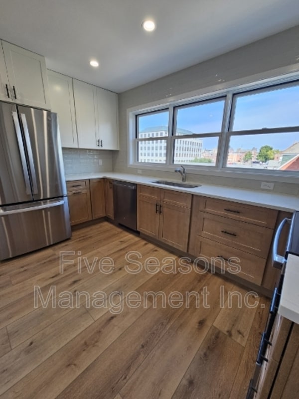 199 King St