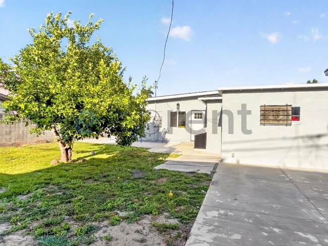 Photo - 3233 Easy Ave