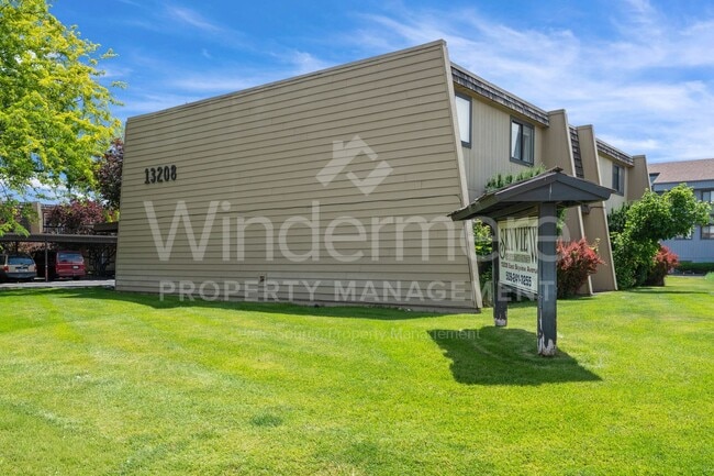 Photo - 13208 E Skyview Ave Unit 13208 E Skyview -  D