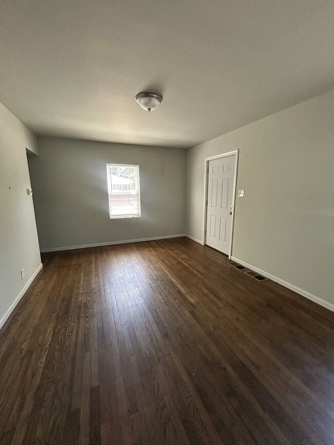 Photo - 4 Bedroom Home Section 8 Welcomed