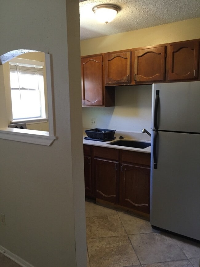 Photo - College Station - 1 bedroom /1 bath condo in Northgate area!! - Walking or biking distance to TEX...