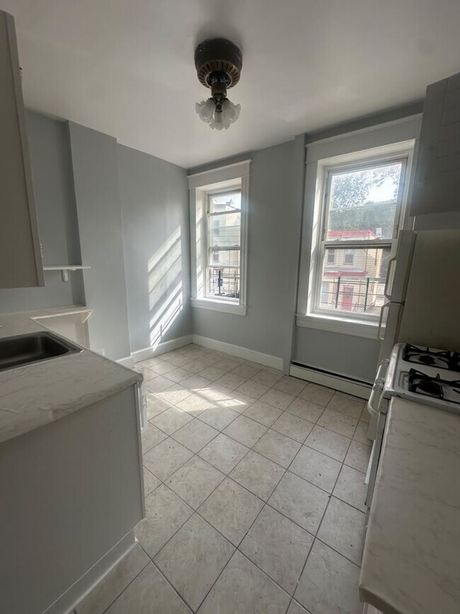 13 Porach St Unit 2F