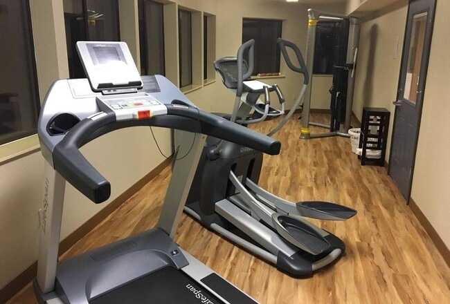 Photo - Island Place Apartments - On the River