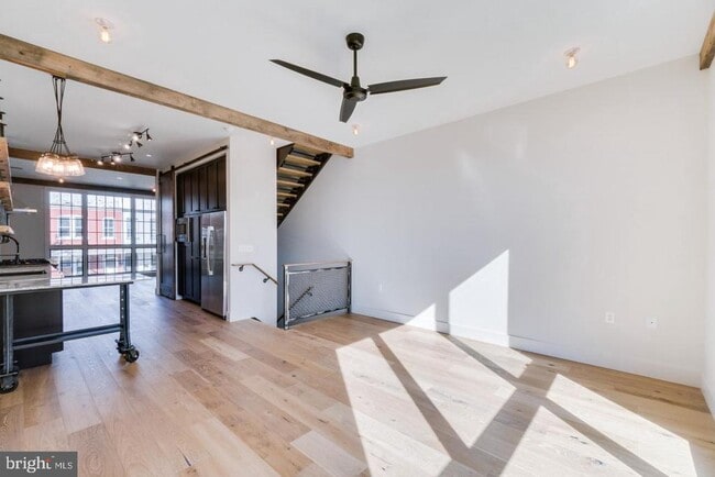 Building Photo - 774 Girard St NW Rental