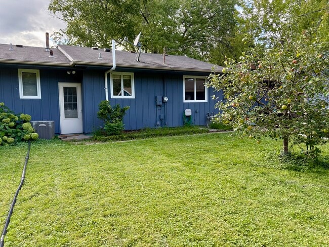 Photo - 7603 Huron Ave