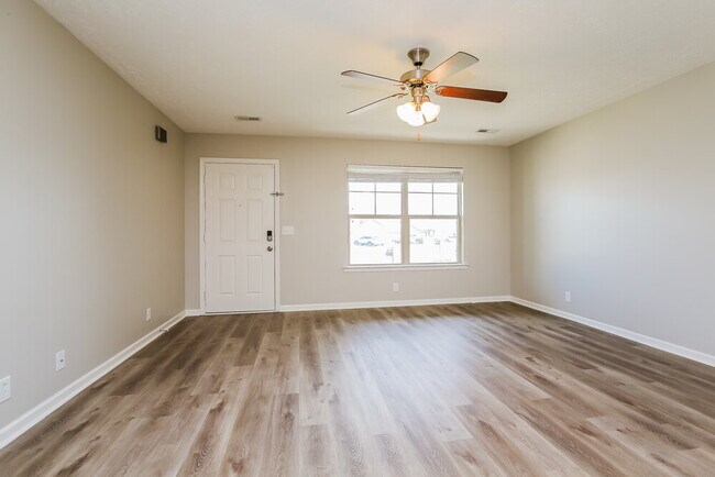 Photo - 1806 Warmingfield Dr