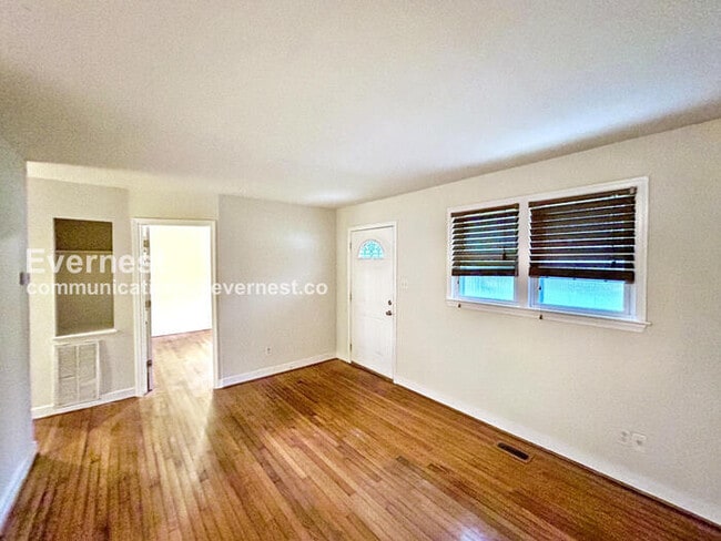 Photo - 12364 Mason Ave