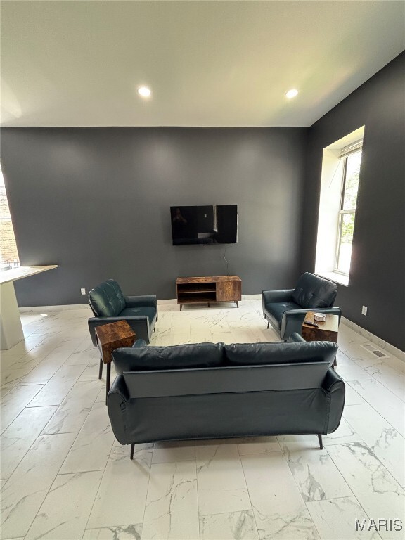 Photo - 2262 S Jefferson Ave