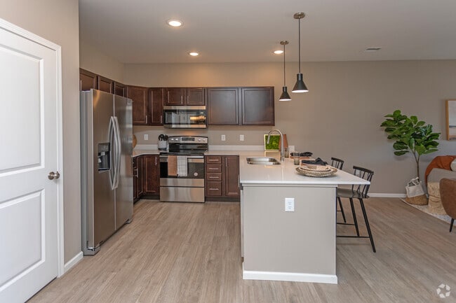 1BR, 1BA - 828SF