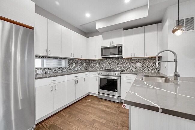 Photo - $2,795.00 - $500 OFF, First Month Rent - 2... Unit 1