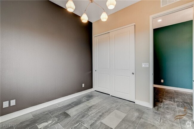Building Photo - 11837 Grassy Pln Ave Rental