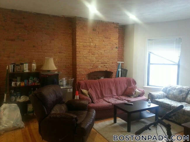 Photo - 610 Columbus Ave Unidad 4