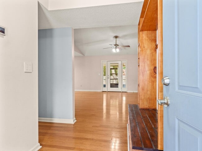 Photo - 339 Evergreen Ave