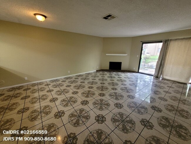 Photo - 959 S Mountain Ave