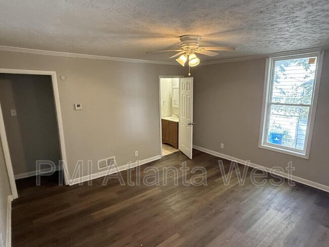 Photo - 1462 St Michael Ave