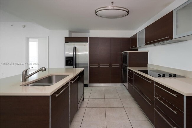 Photo - 1900 N Bayshore Dr Unidad 2201