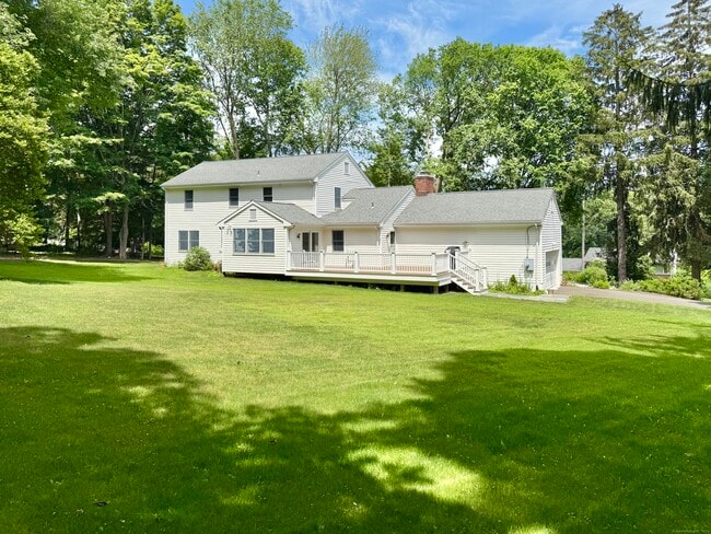 Photo - 203 Skyline Ln