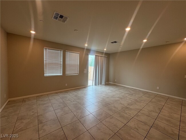 Building Photo - 5376 Lazy Breeze Ave Rental