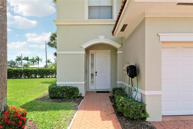 Photo - 6047 Seminole Gardens Cir