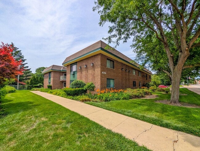 Photo - 444 Spring Rd Unit 444 Spring Rd - #12