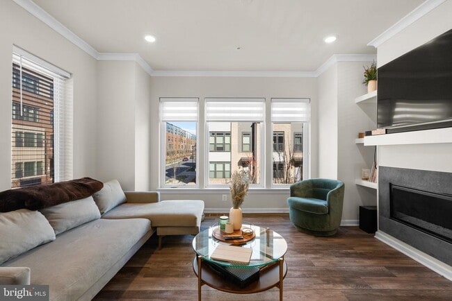 Photo - 16154 Bowery St