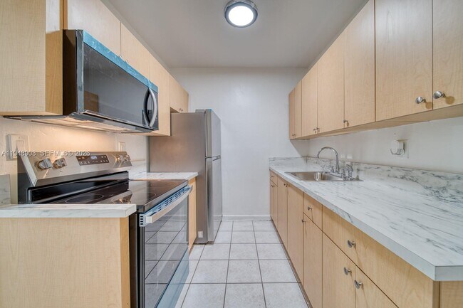 Photo - 19110 NW 36th Ave Unit 19110